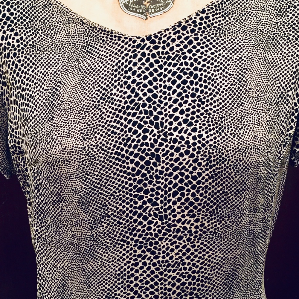 Dress - Picture 2 of 5